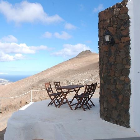Villa El Perinqué Femés Esterno foto